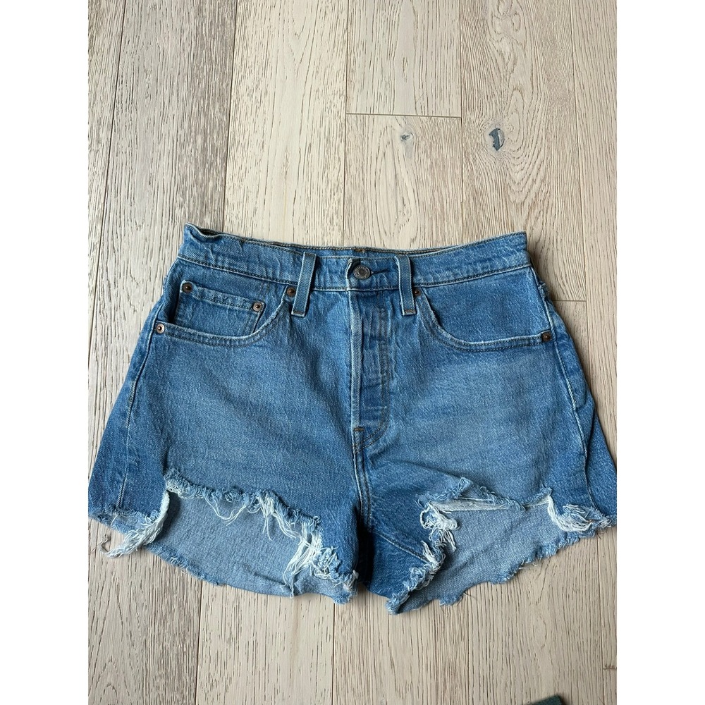 Levis 501 Original High Rise Cut Off Denim Shorts Medium Wash Blue W27